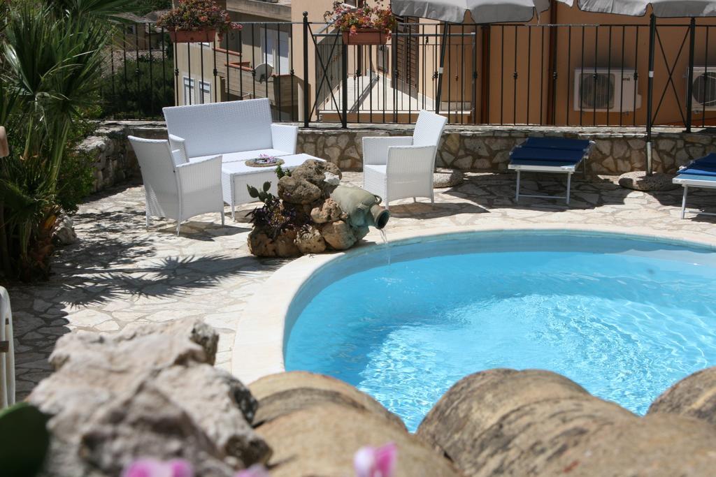 Il Cortile 3* Custonaci